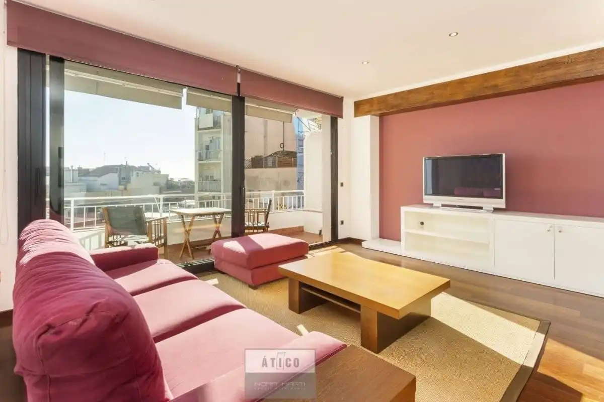 Living room of Flat for rent in Barcelona  with Air Conditioner, Heating and Parquet flooring