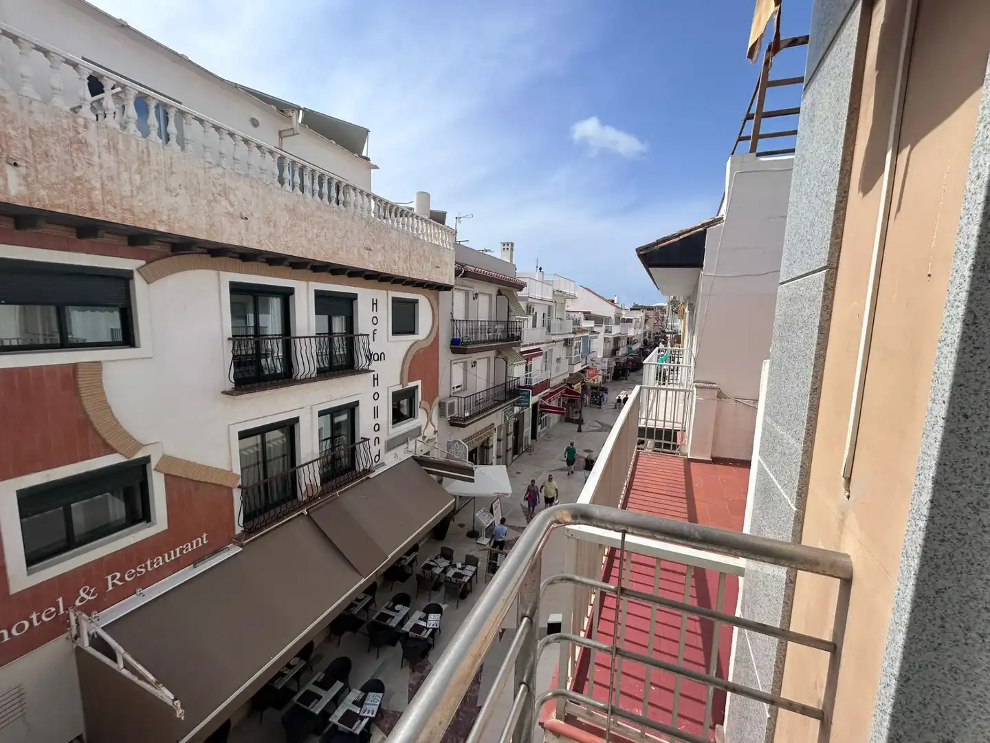 Vista exterior de Edificio en venta en Torremolinos