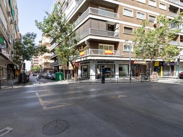 Local comercial en venda a Calle ANCHA DE GRACIA 31