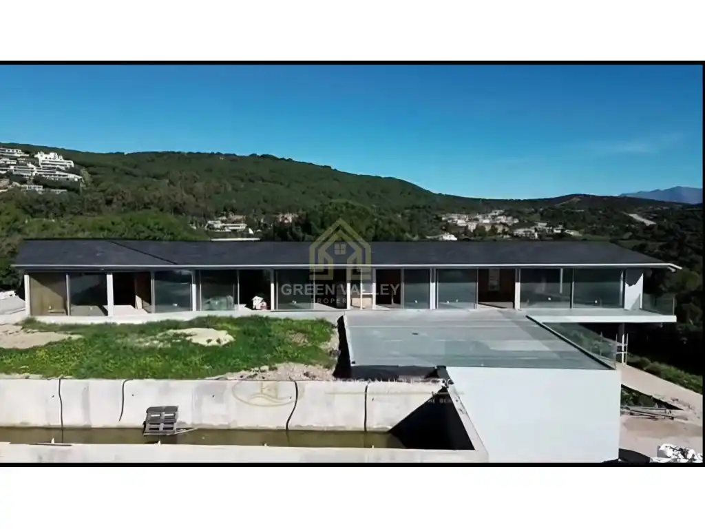 Vista exterior de Casa o chalet en venta en Sotogrande con Aire acondicionado, Calefacción y Jardín privado