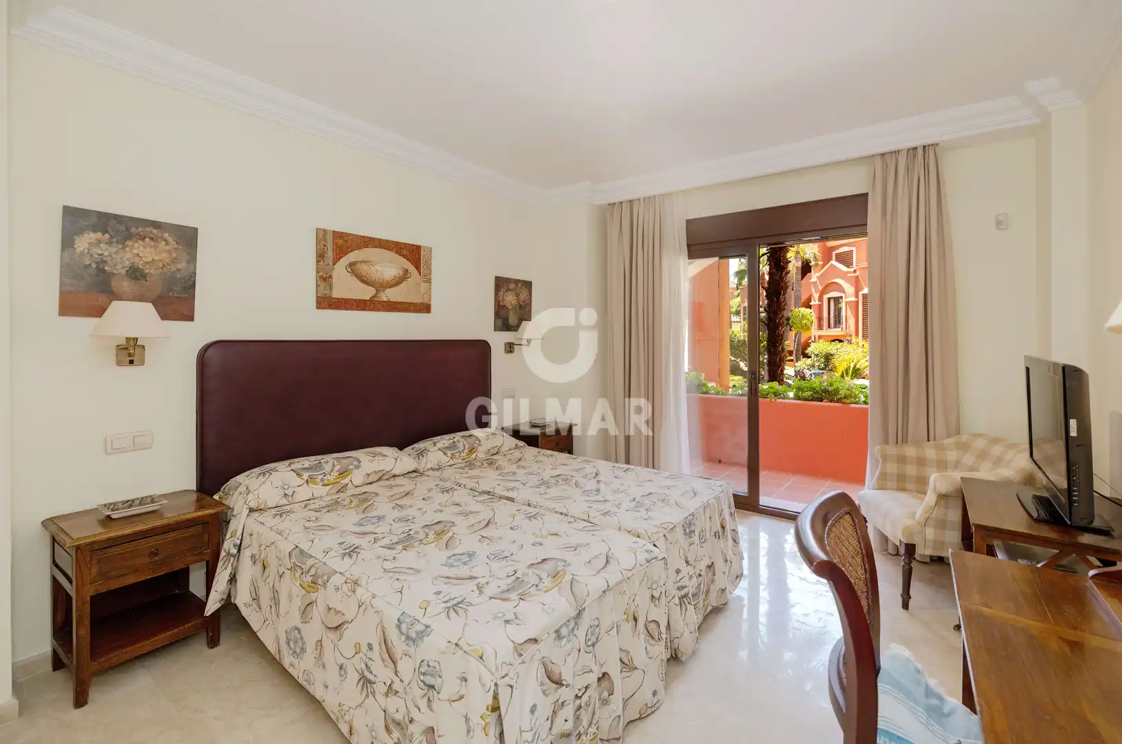 Dormitori de Apartament en venda en Marbella amb Calefacció, Traster i Piscina