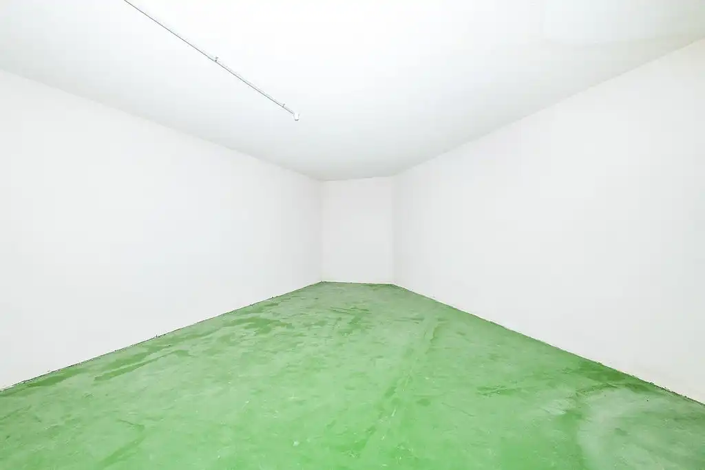 Garage for sale in Sopela