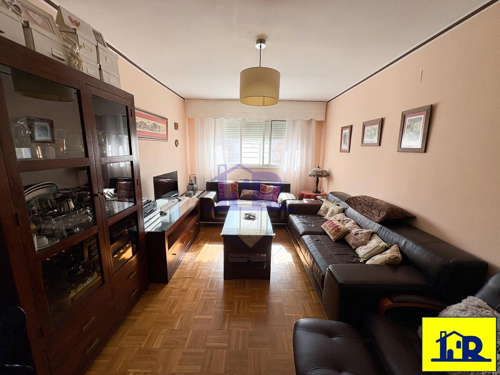 Sala de estar de Piso en venta en Cuenca Capital con Calefacción y Trastero