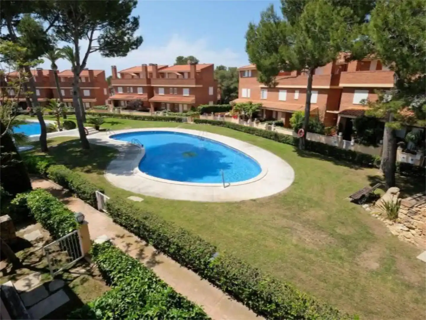 Piscina de Apartament de lloguer en Tarragona amb Aire condicionat, Jardí privat i Piscina