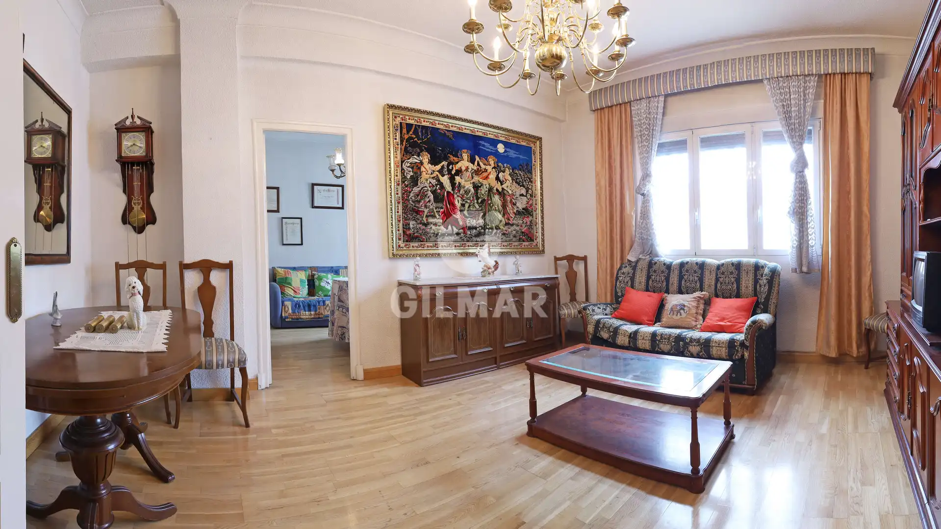 Sala d'estar de Pis en venda en Madrid amb Calefacció i Traster