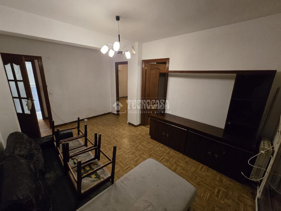 Piso en venta en C. Rafael Finat, Las Águilas, Latina