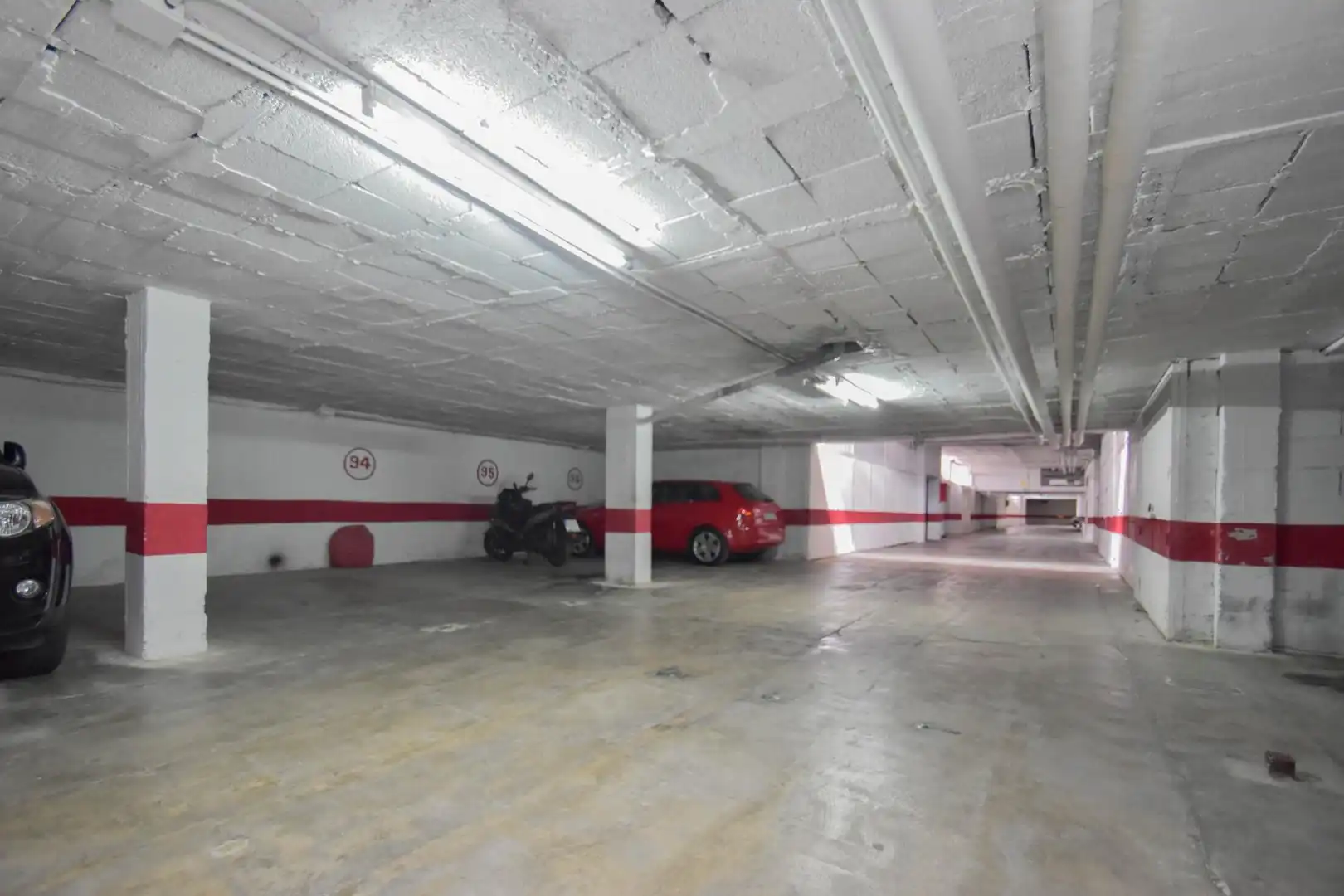 Parkplatz von Garage zum Verkauf in Granada