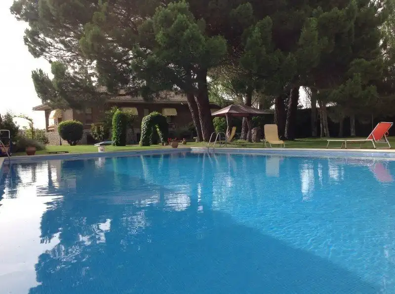 Piscina de Casa o chalet en venta en Santo Domingo de la Calzada con Calefacción, Jardín privado y Piscina