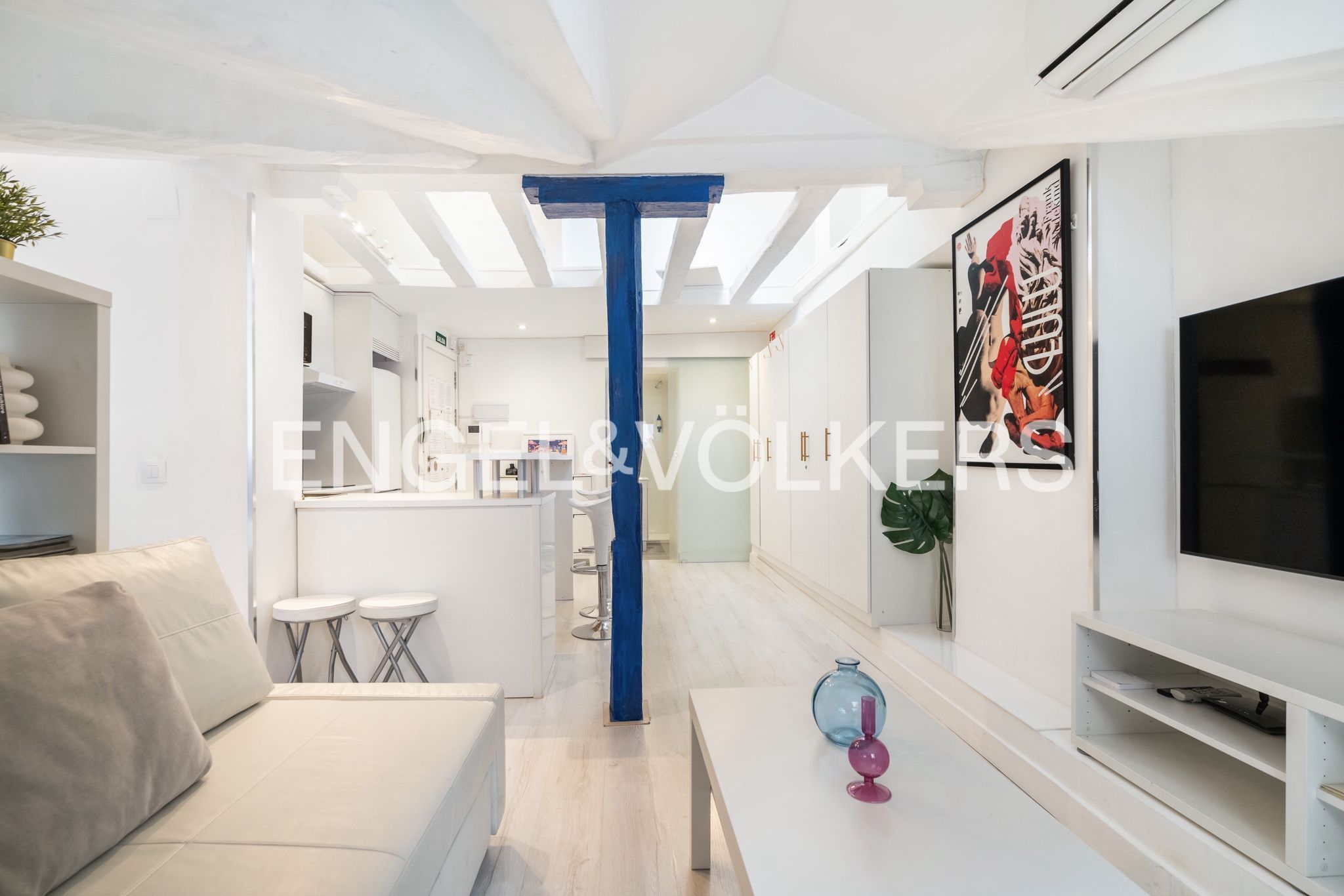 Exterior view of Apartment to rent in  Madrid Capital  with Air Conditioner, Heating and Parquet flooring