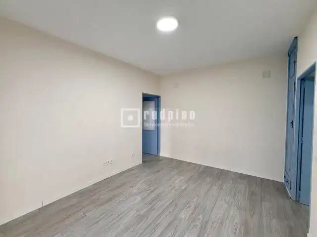 Habitación de Piso en venta en Madrid con Calefacción y Terraza