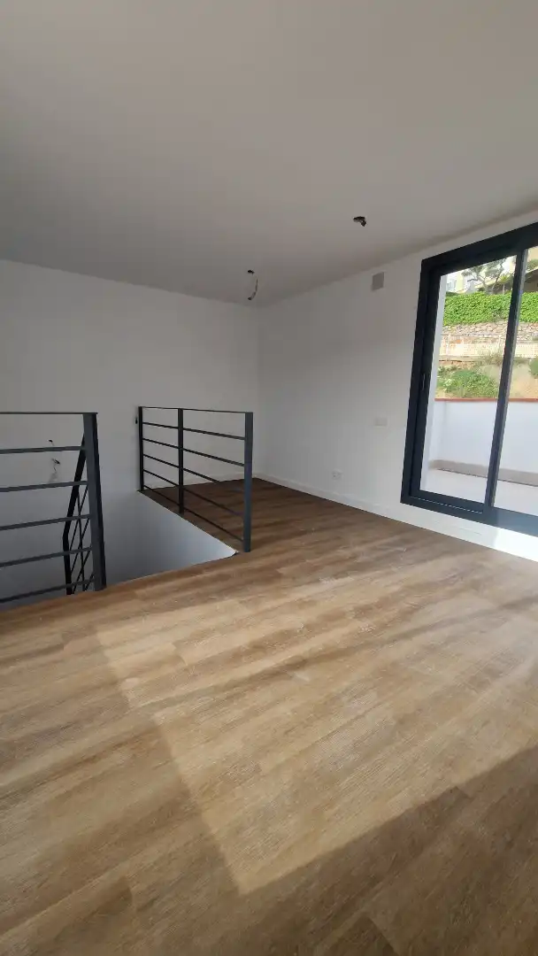 Casa adosada en venda en Torrelles de Llobregat amb Aire condicionat, Calefacció i Jardí privat