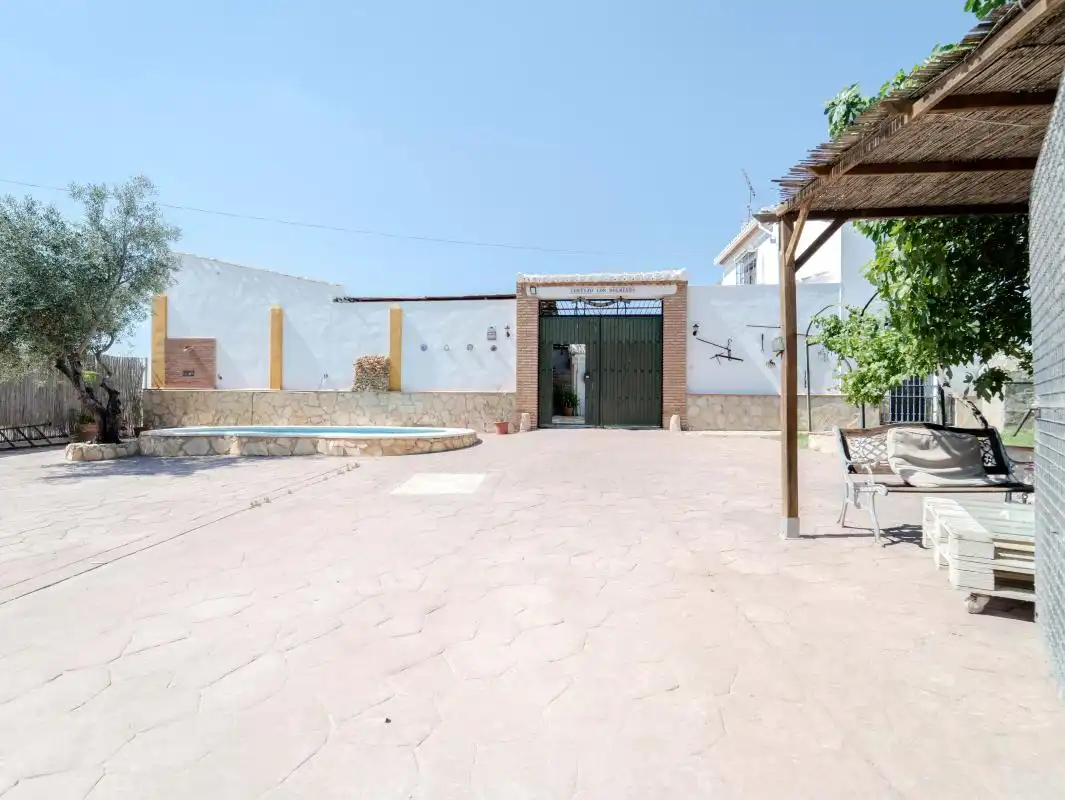 Vista exterior de Finca rústica en venta en Antequera con Aire acondicionado, Calefacción y Jardín privado
