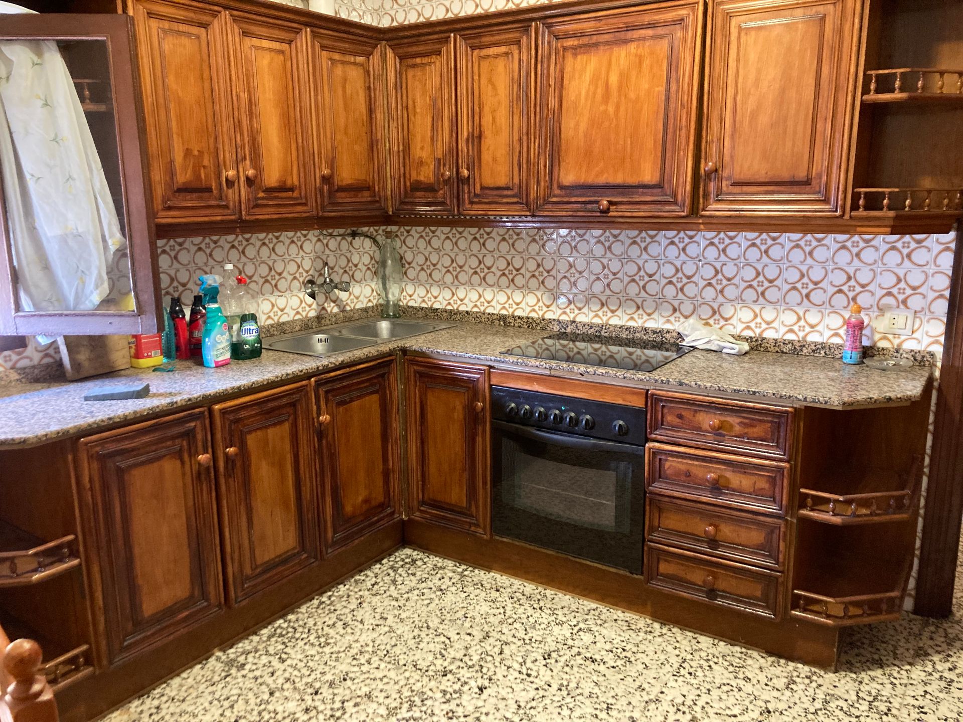 Cuina de Casa o xalet en venda en Los Barrios amb Terrassa i Traster