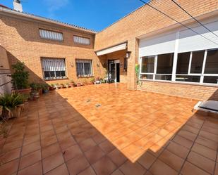 Casa adosada en venda a Calle Jardines, 20, Barrio de Peral - San Félix
