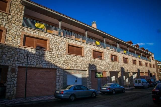 Exterior view of Garage for sale in La Muela