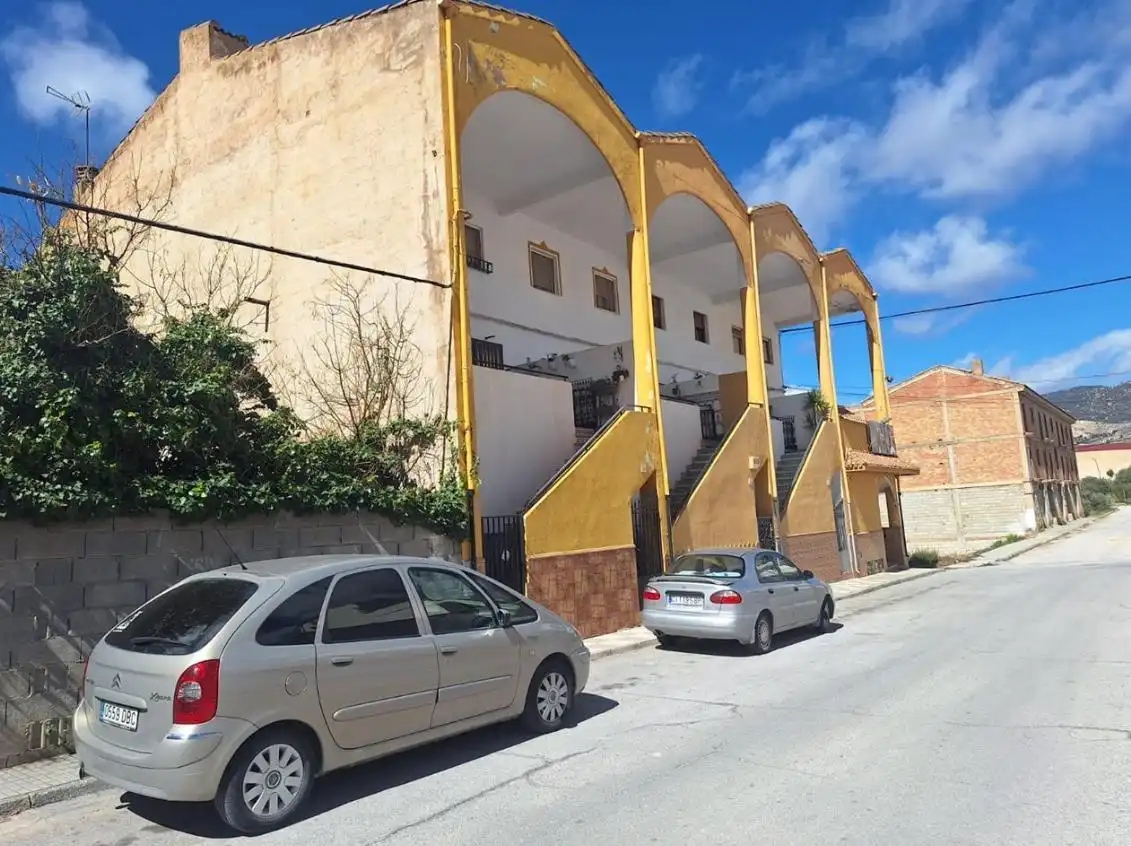 Vista exterior de Piso en venta en Pozo Alcón