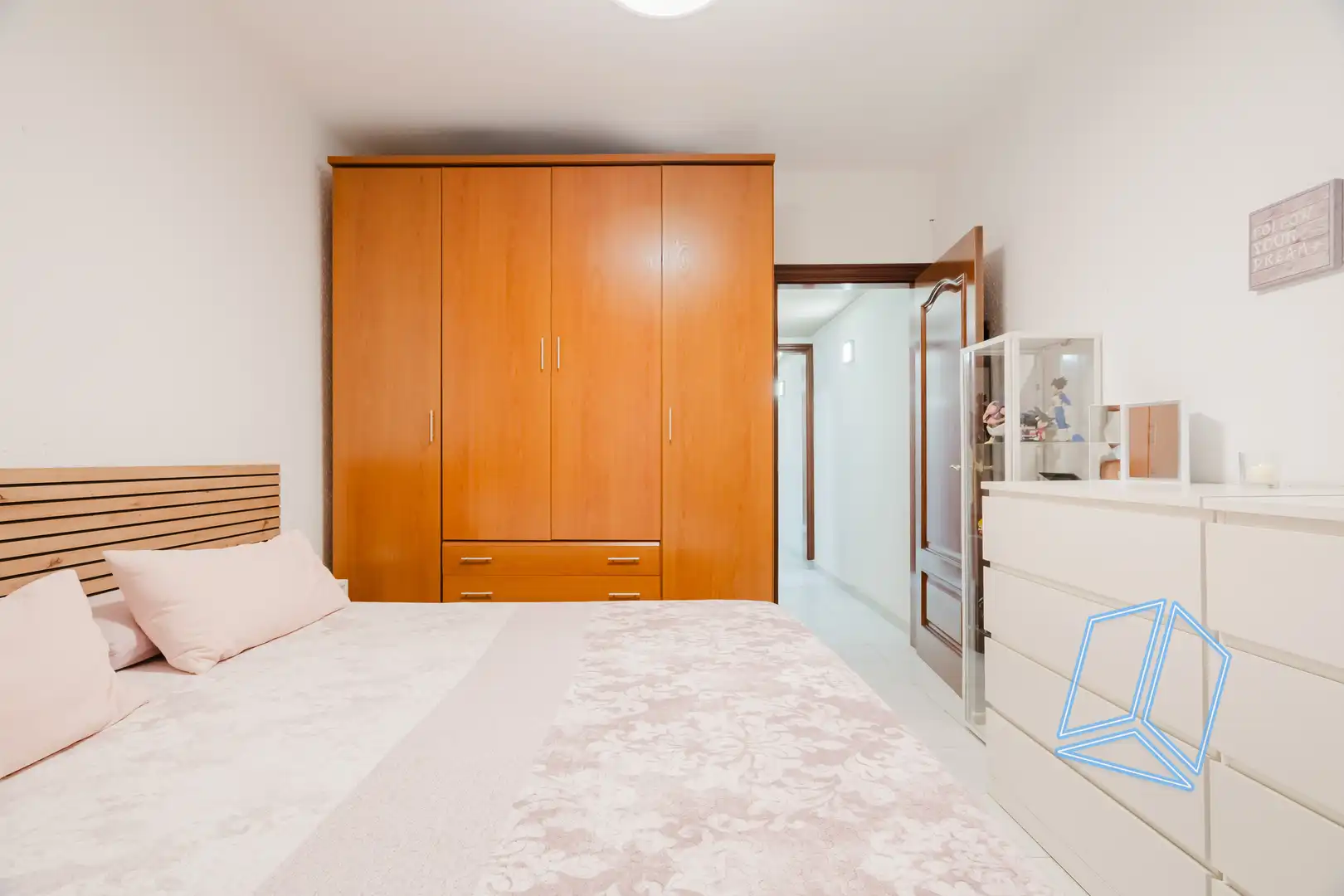 Habitación de Piso en venta en Cornellà de Llobregat
