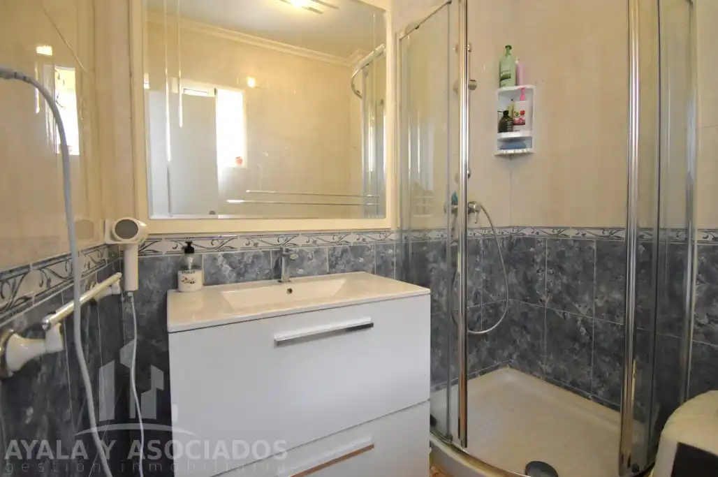 Bany de Pis en venda en Cartagena amb Aire condicionat, Calefacció i Balcó
