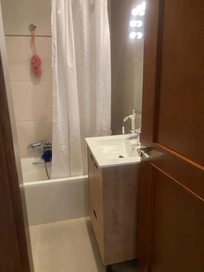 Bany de Casa o xalet en venda en Córdoba amb Aire condicionat, Parquet i Terrassa