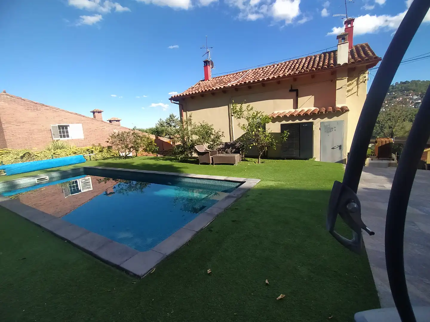 Xalet amb piscina en venda a Corbera de Llobregat