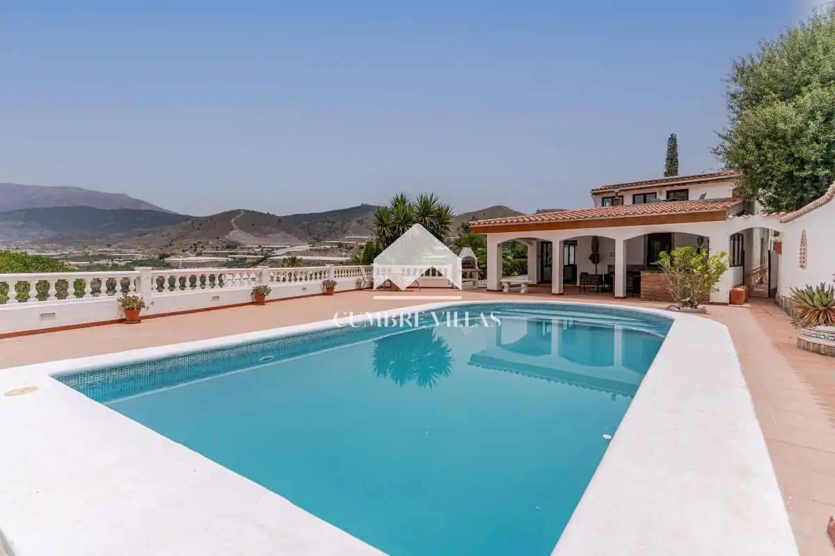 Außenansicht von Country house zum Verkauf in Torrenueva Costa mit Privatgarten, Terrasse und Abstellraum