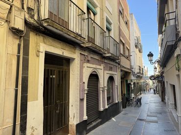 Àtic amb balcó de lloguer a Meléndez Valdés