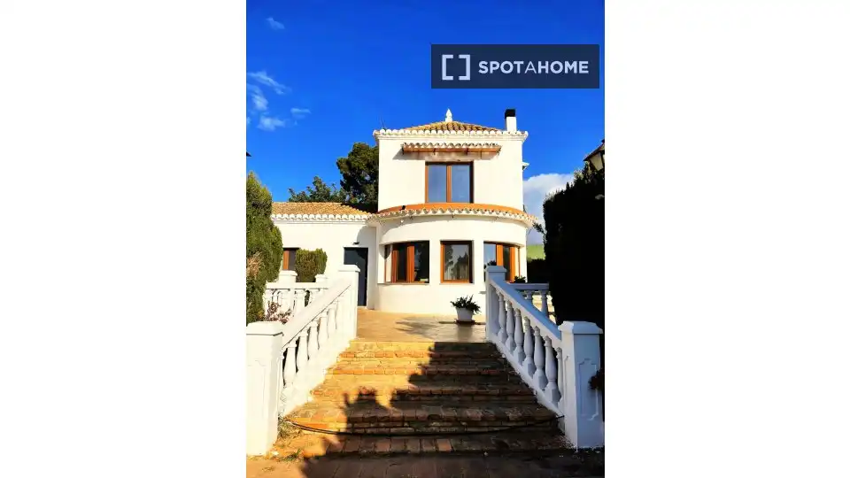 Exterior view of Apartments for share in Bétera  with Air Conditioner, Terrace and Furnished