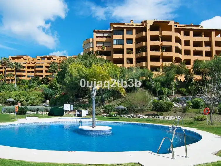 Vista exterior de Apartament en venda en Selwo