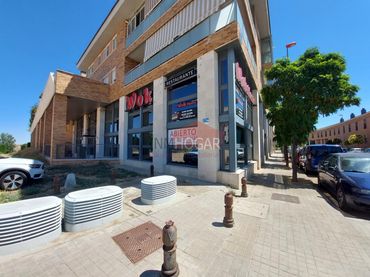 Local comercial en venda a Hervencias Altas - El Pinar
