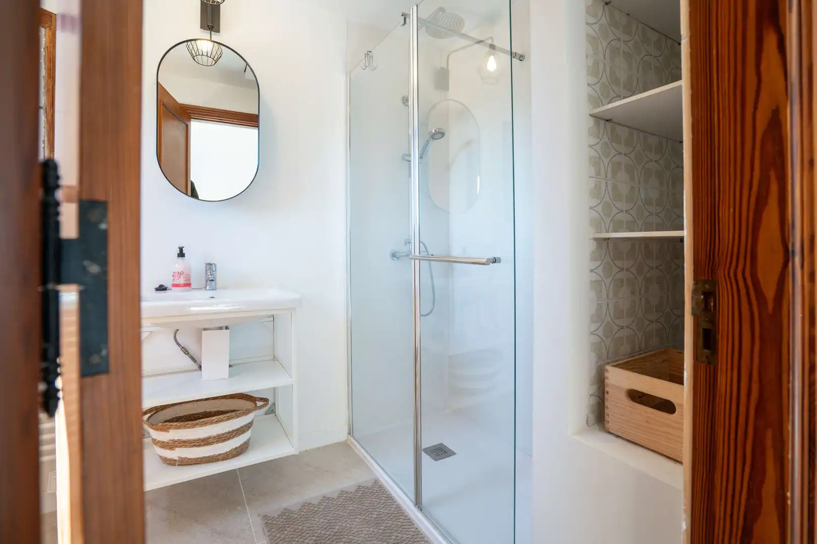 Bathroom of Houses for sale in Valldemossa  with Air Conditioner, Terrace and Furnished