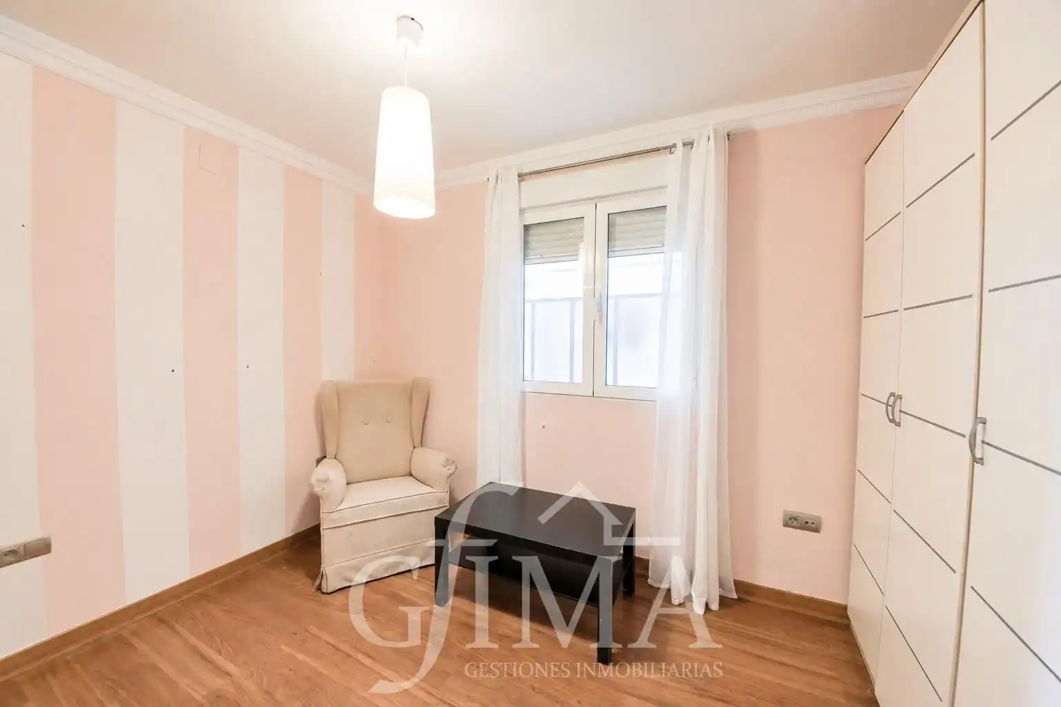 Habitación de Piso en venta en Tomelloso con Calefacción
