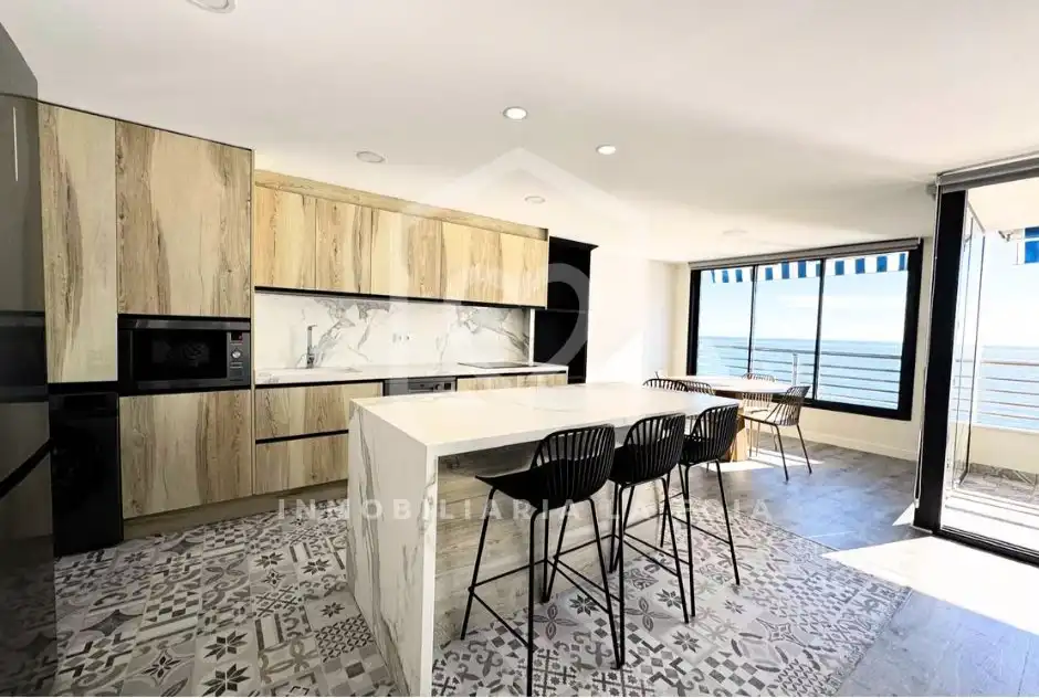 Appartement avec terrasse à vendre à Carrer Sol Naixent 18B, imagen 4