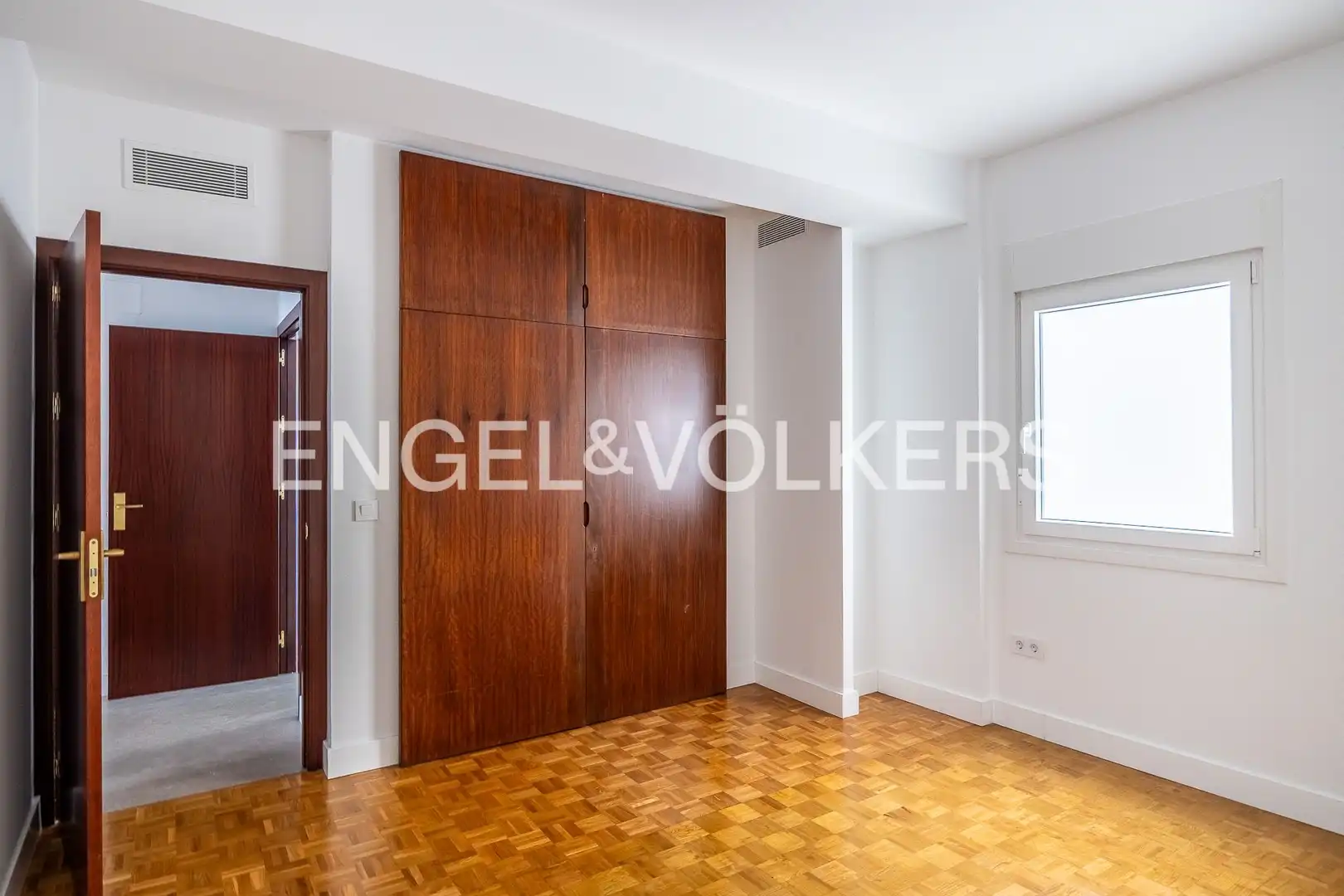 Piso con terraza en venta en Los Remedios, imagen 32