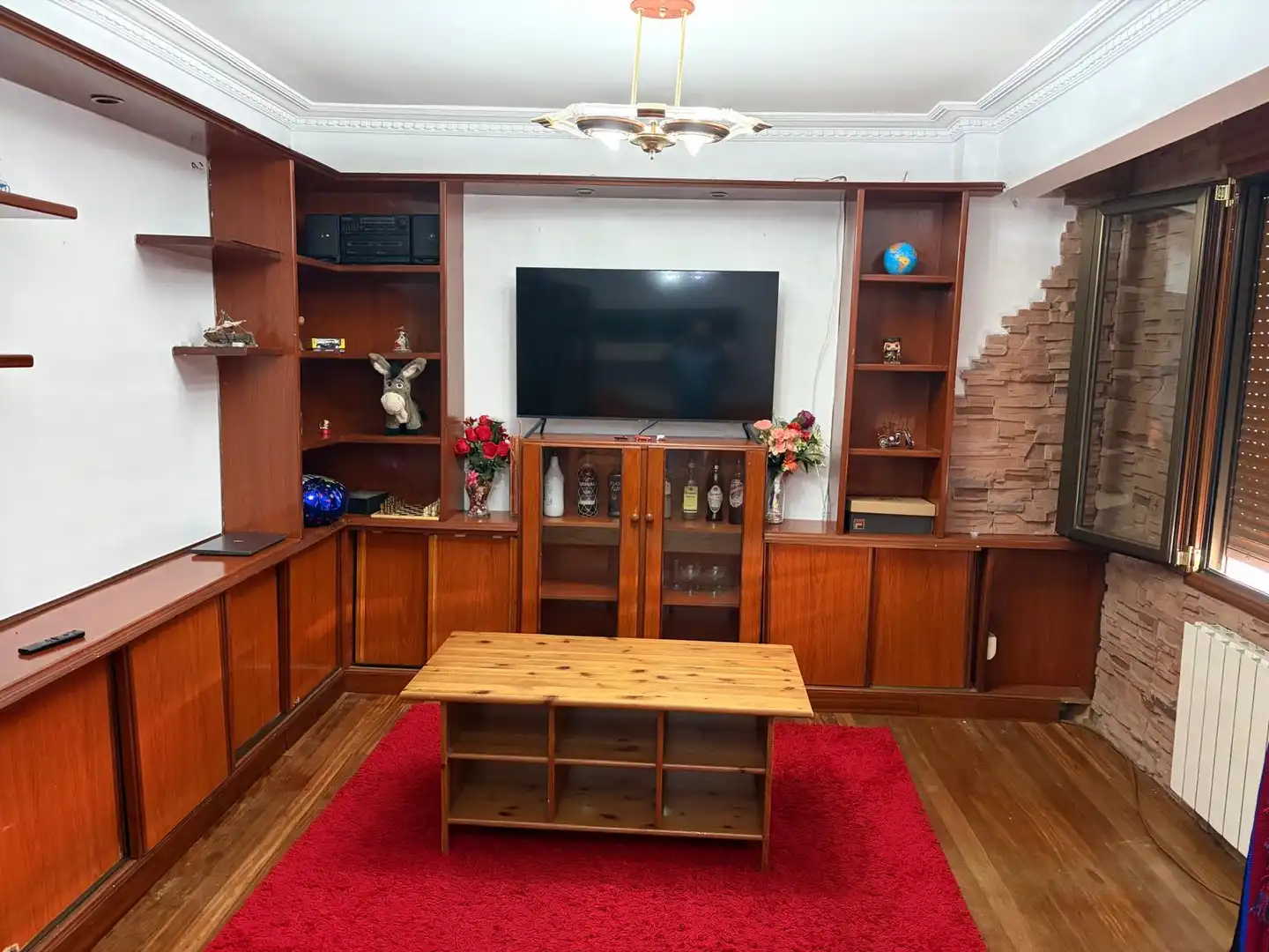 Living room of Flat for sale in Basauri   with Heating, Furnished and Balcony