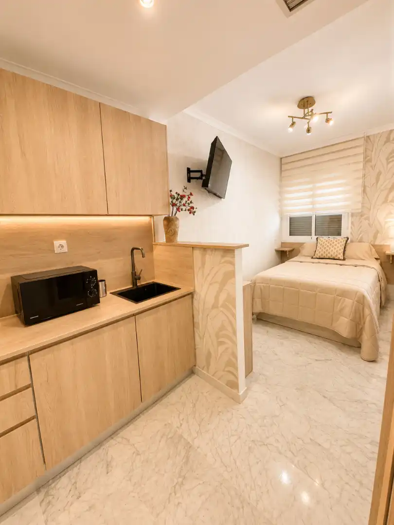 Bedroom of Study for share in Sevilla  with Air Conditioner, Heating and Furnished