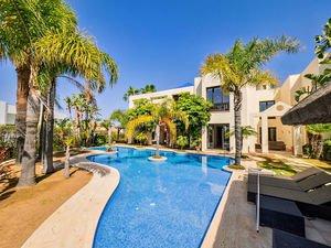 Exterior view of House or chalet for sale in Marbella  with Air Conditioner, Terrace and Swimming Pool