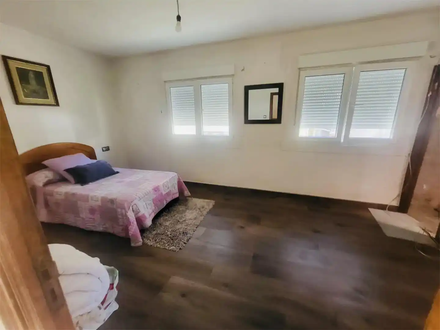 Habitación de Casa adosada en venta en Ribeira con Amueblado, Horno y Lavadora