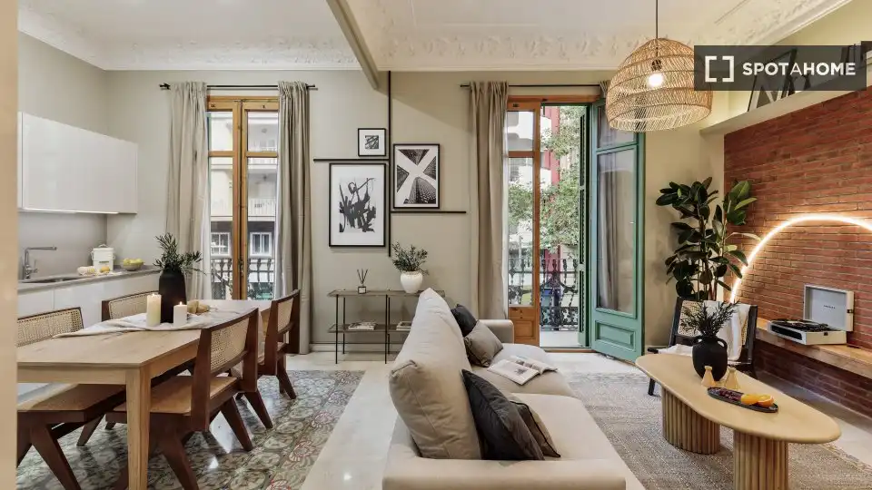 Sala d'estar de Apartament per a compartir en Barcelona amb Aire condicionat, Terrassa i Moblat