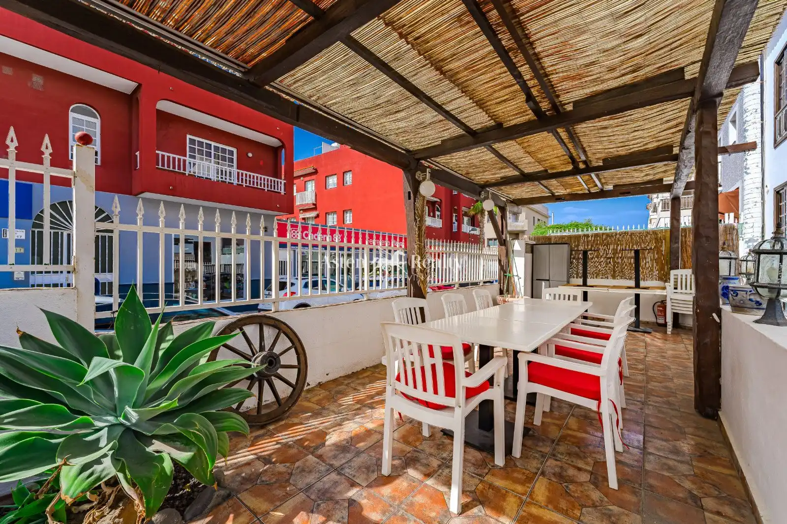 Terraza de Local en venta en Guía de Isora con Amueblado