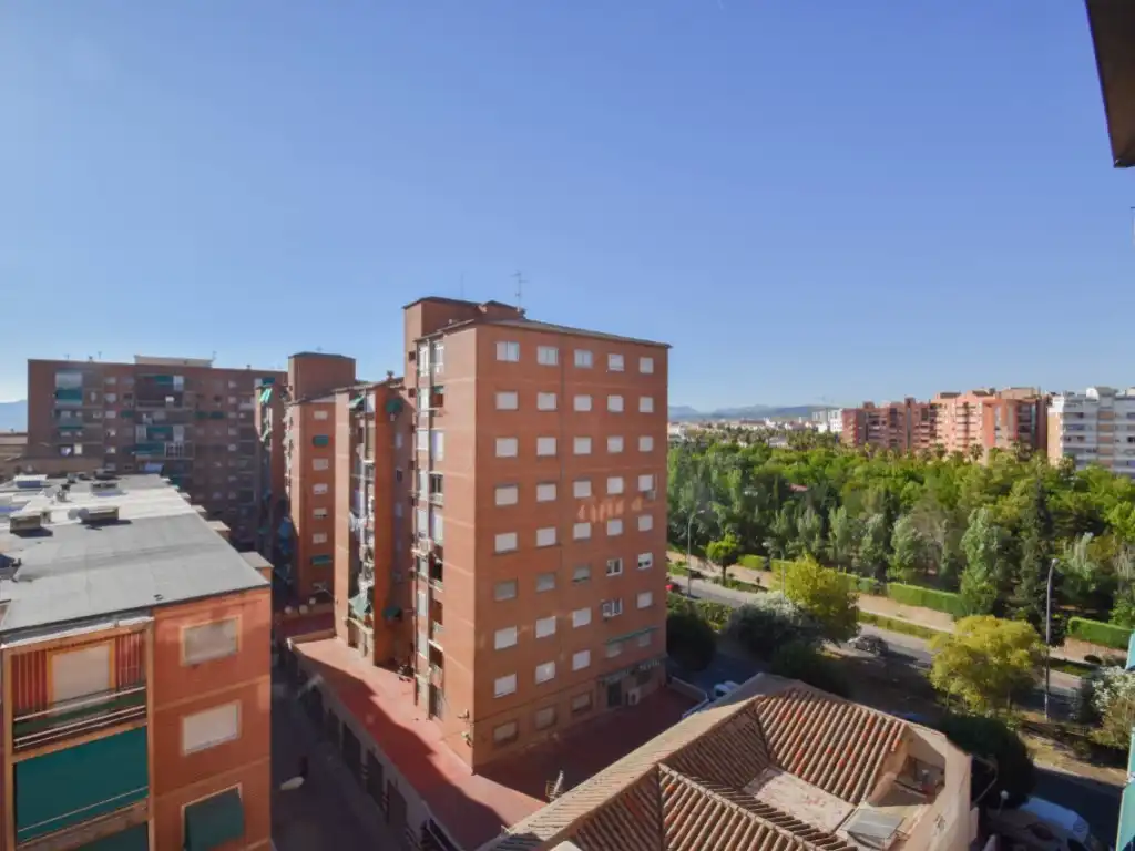 Außenansicht von Wohnung zur Miete in Granada mit Möbliert