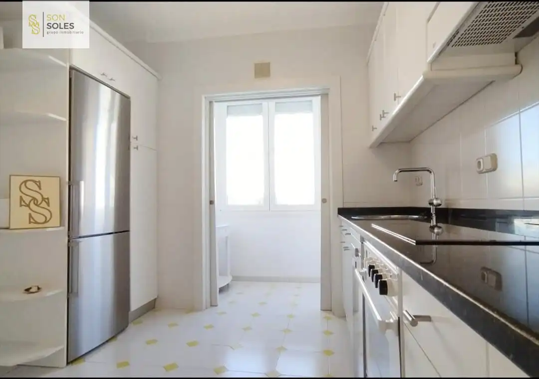 Cocina de Piso de alquiler en Santander con Calefacción, Terraza y Amueblado