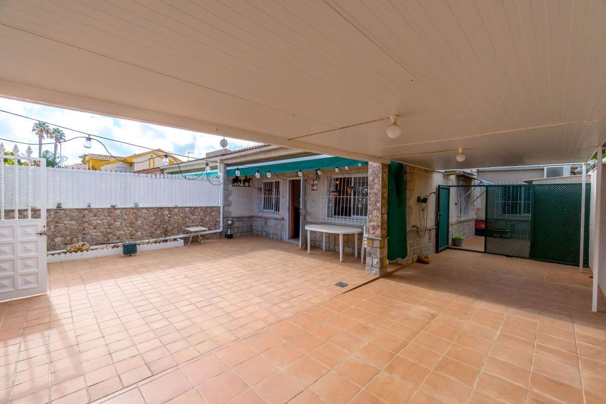 Garden of Single-family semi-detached for sale in La Manga del Mar Menor  with Furnished