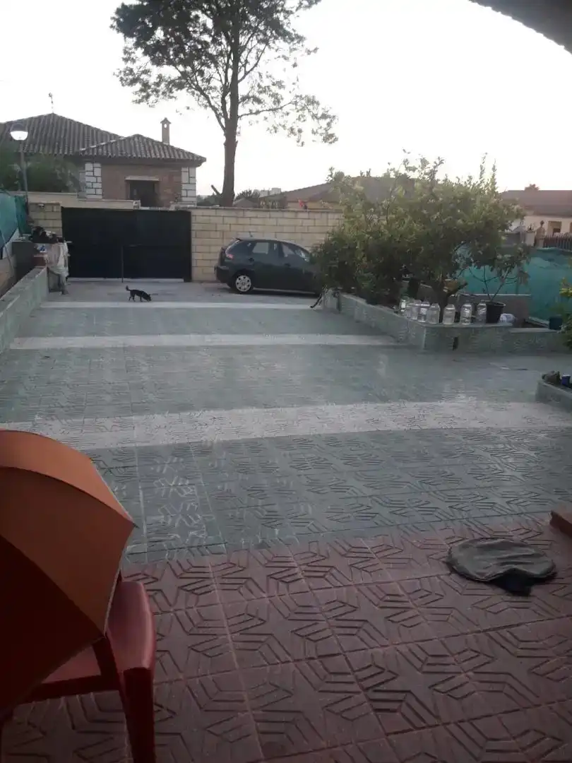 Aparcament de Casa o xalet en venda en Dos Hermanas amb Aire condicionat