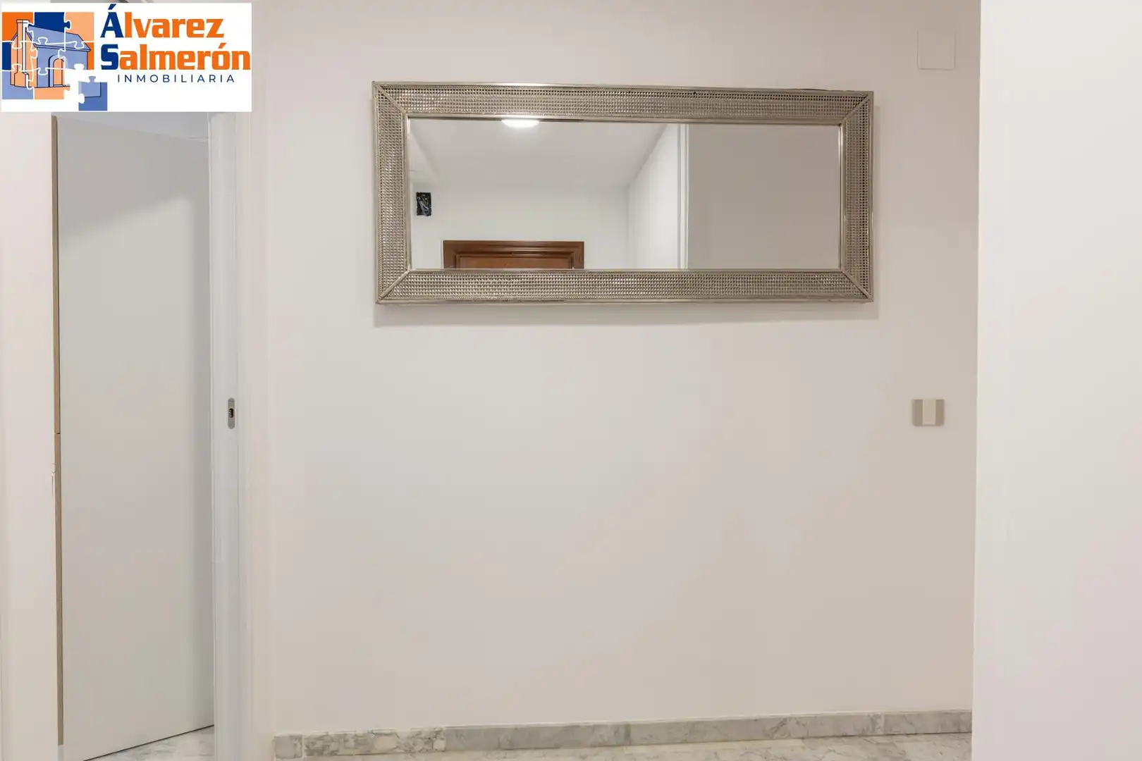 Flat for rent in Granada  with Air Conditioner and Furnished