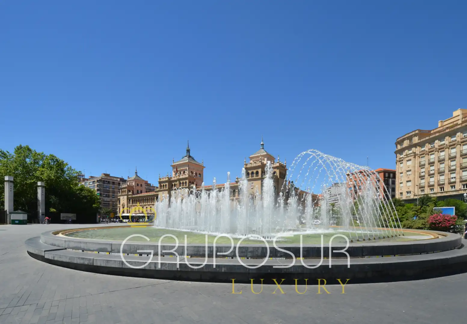 Pis en venda a Plaza Santa Ana, 1, Centro