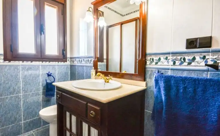 Baño de Finca rústica en venta en Ronda con Calefacción, Jardín privado y Trastero