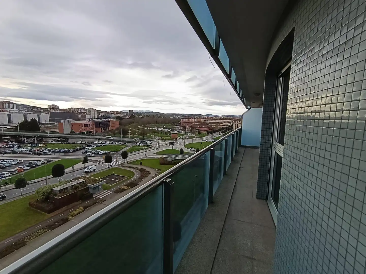 Terrassa de Pis en venda en Gijón  amb Terrassa, Traster i Moblat