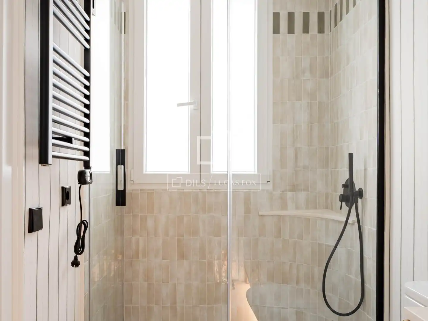 Badezimmer von Wohnung zum Verkauf in Madrid mit Klimaanlage, Heizung und Abstellraum