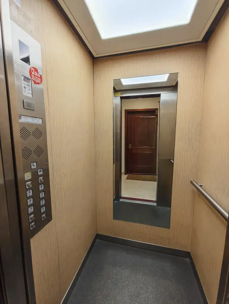 Piso con ascensor en venta en Zumalakarregi Kalea 18, imagen 5