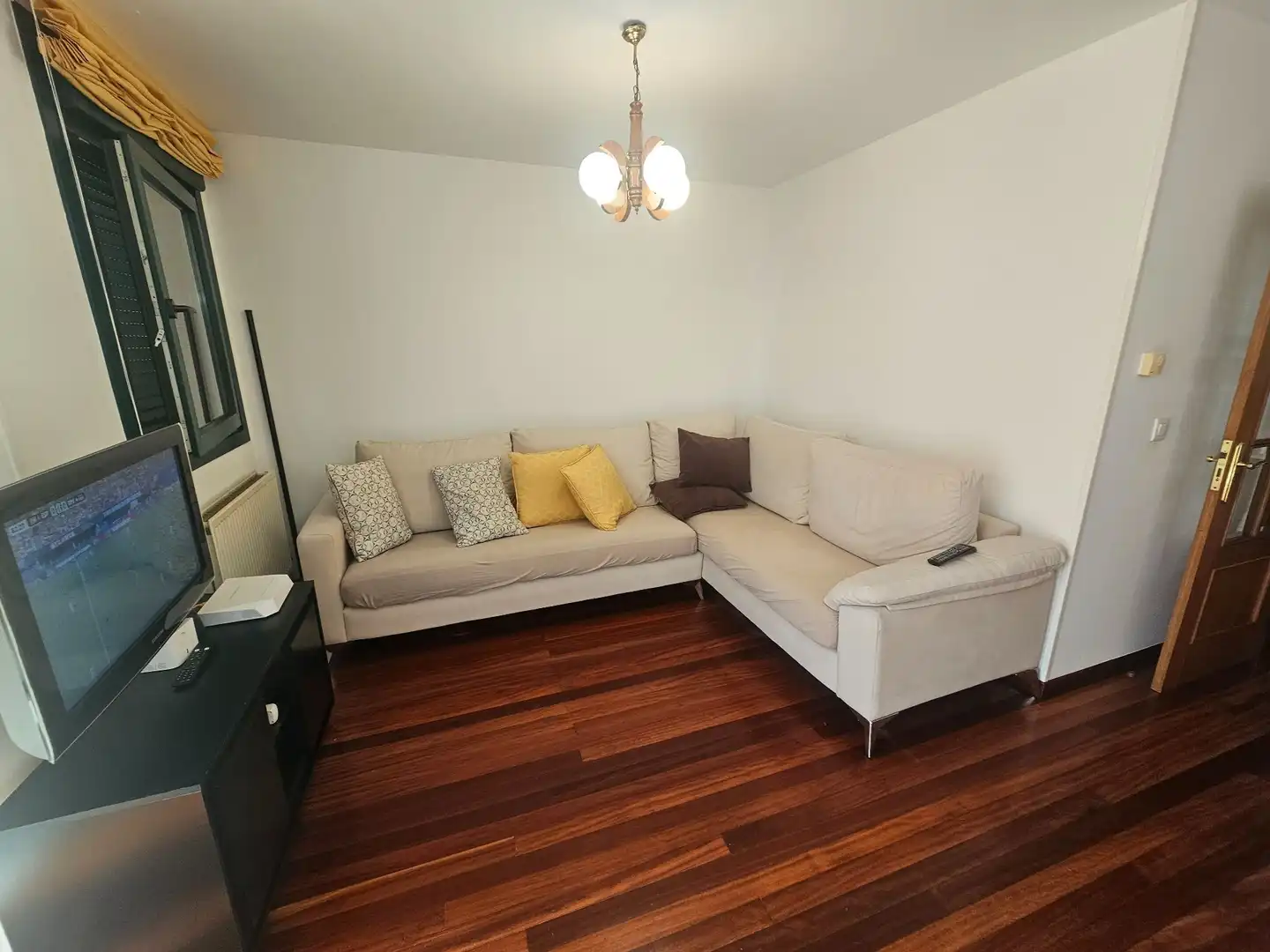 Sala de estar de Piso en venta en Brión con Calefacción y Trastero
